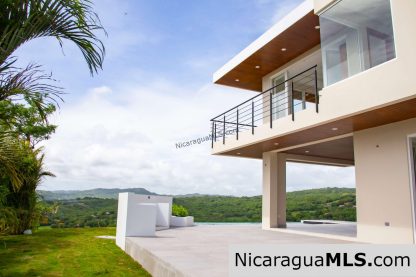 Casa Tranquila in the exclusive gated community of Malibu
