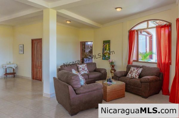 Casa Carmella 5 Bedroom House for Rent at Los Miradores - Image 11