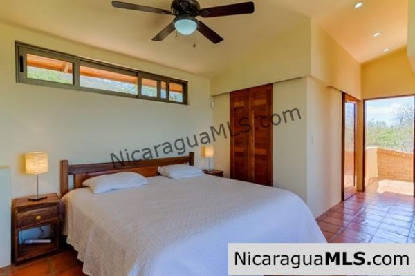 Ocean View Villa in San Juan del Sur - Image 9