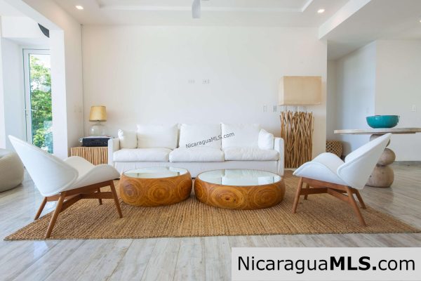 Two-story house with 5 bedrooms and ocean views in La Joya, San Juan del Sur-Nicaragua - Image 16