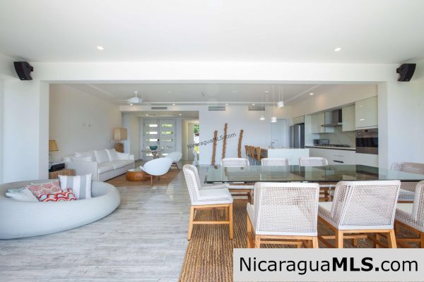 Two-story house with 5 bedrooms and ocean views in La Joya, San Juan del Sur-Nicaragua - Image 20