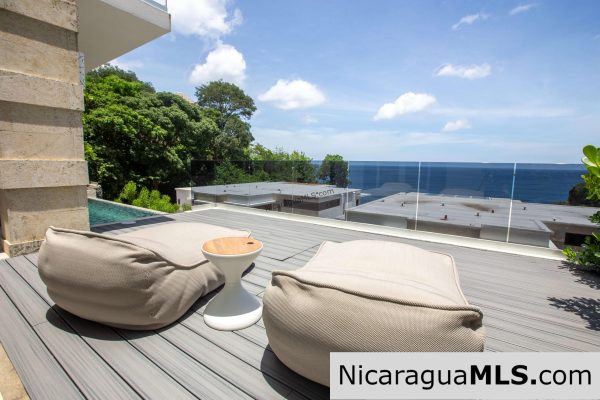 Two-story house with 5 bedrooms and ocean views in La Joya, San Juan del Sur-Nicaragua - Image 5