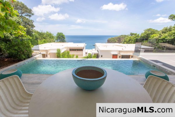 Two-story house with 5 bedrooms and ocean views in La Joya, San Juan del Sur-Nicaragua - Image 7