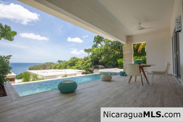 Two-story house with 5 bedrooms and ocean views in La Joya, San Juan del Sur-Nicaragua - Image 8