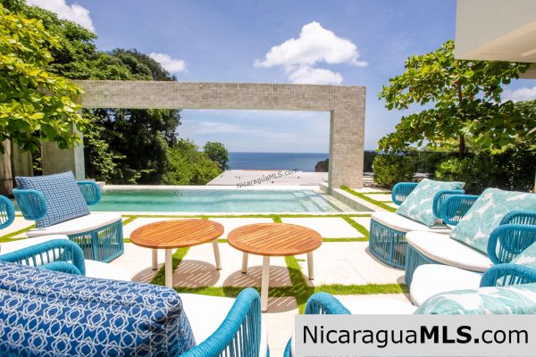 Two-story house with 5 bedrooms and ocean views in La Joya, San Juan del Sur-Nicaragua - Image 10