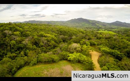 Discounted Lots near Playa Hermosa.