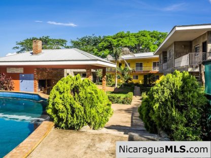 Las Escadas Studio Apartment for Rent Close to Town