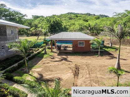 Las Escadas Studio Apartment for Rent Close to Town