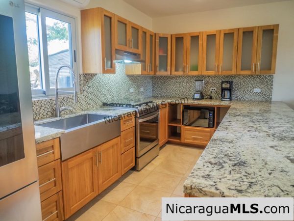 6.2 Las Escadas First Floor 2 Bedroom Condo in a Convenient Location - Image 2