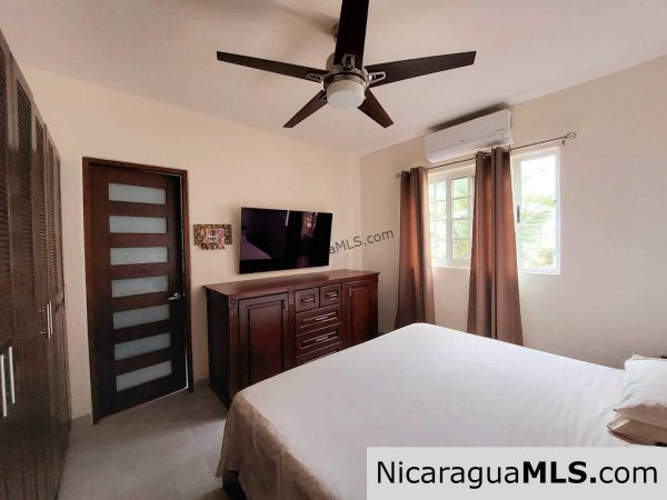 Las Escadas- One & two bdrm Condos - Image 13
