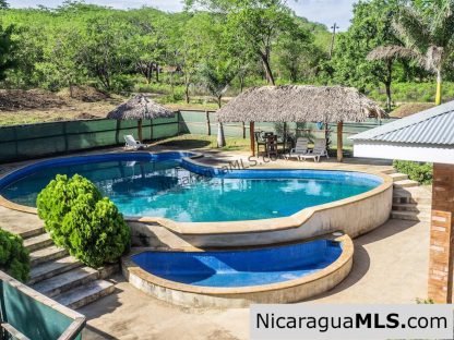 Las Escadas Studio Apartment for Rent Close to Town