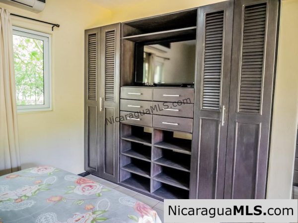 Las Escadas Studio Apartment for Rent Close to Town - Image 4