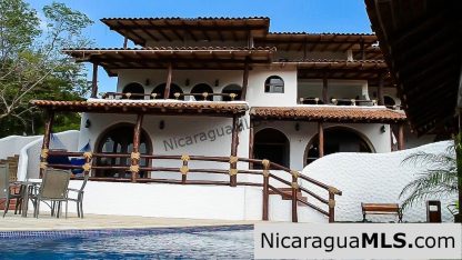 Las Villas Coral Villas for Long Term Rent in Pelican Eyes