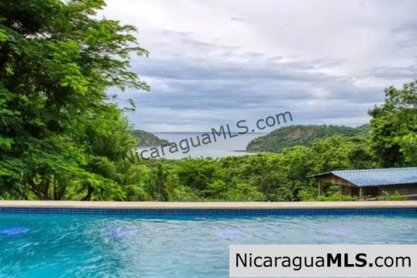 Stunning Ocean Views Beautiful Move in Ready 3+bedroom - Image 11
