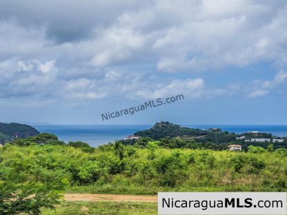 Los Suenos Bungalow for Rent With Access to Tree Casa Amenities