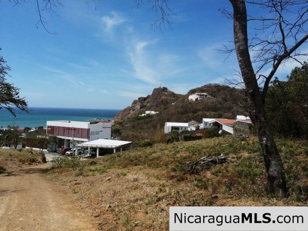 Build your dream vacation home right here! - Image 8