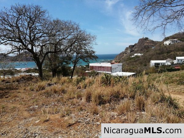 Build your dream vacation home right here! - Image 6