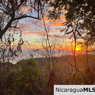 Lot #36 in Balcones de Majagual