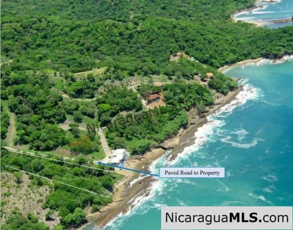 Beachfront property in Paradise Bay - Image 6