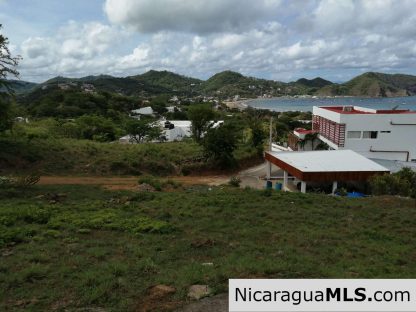 Ocean view lot in Lomas de San Juan