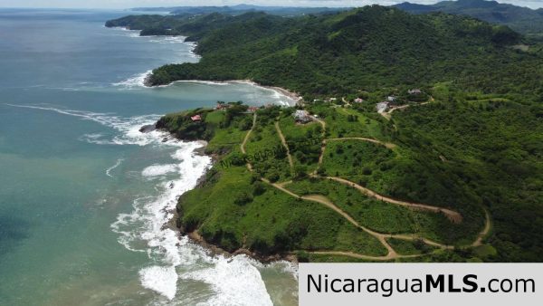 Oceanfront lots in Playa Remanso - Image 8