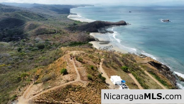Oceanfront lots in Playa Remanso - Image 4
