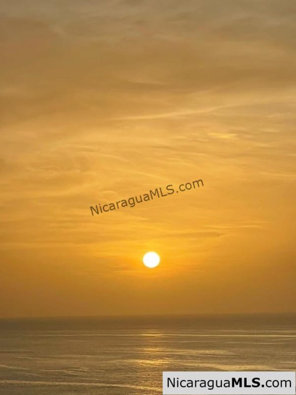 Oceanfront lots in Playa Remanso - Image 16