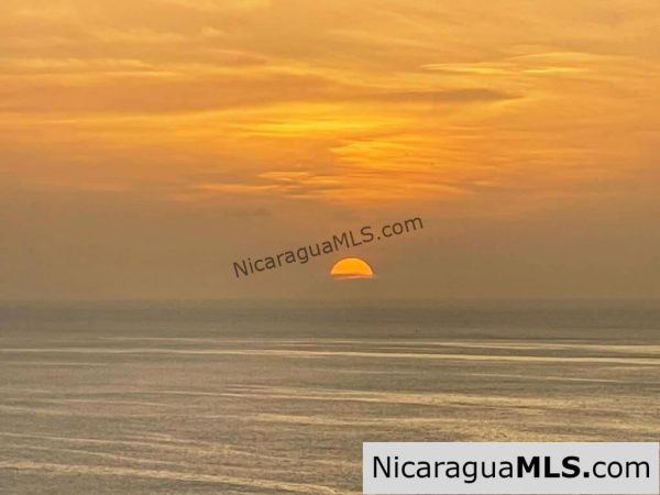 Oceanfront lots in Playa Remanso - Image 14