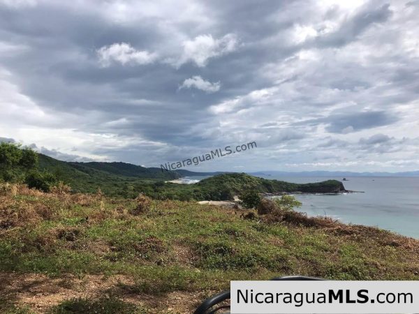 Premium Lots in Playa Remanso, San Juan del Sur - Image 3