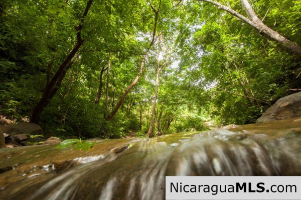Discounted Lots near Playa Hermosa. - Image 11