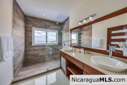 Duplex House in Malibu San Juan del Sur.