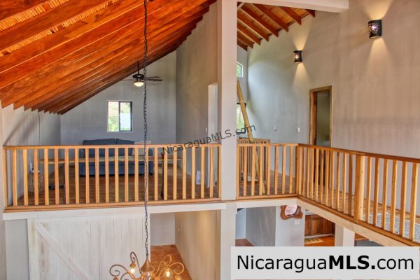 Stunning Ocean Views Beautiful Move in Ready 3+bedroom - Image 7