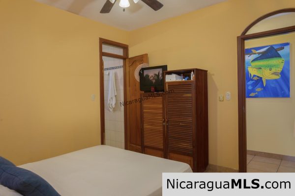 Beachfront 2 bedroom Condo 3N San Juan del Sur - Image 9
