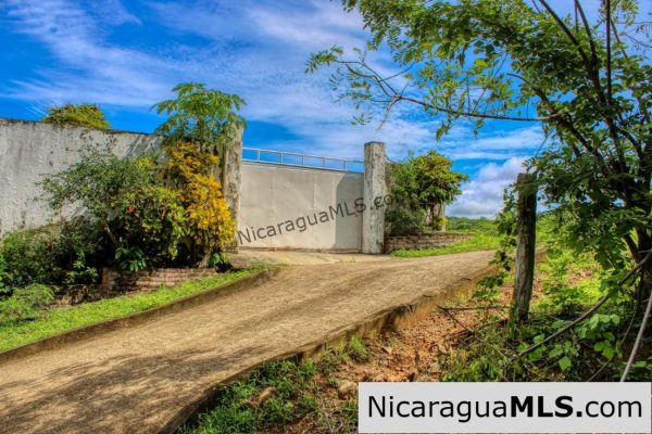 Panoramic View Estate 3 bed house 8.5 Acres in El Oro - Image 16