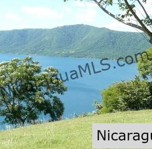 7 Acres of Lakefront at Laguna de Apoyo
