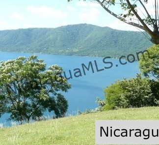 7 Acres of Lakefront at Laguna de Apoyo