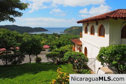 Views of Nacascolo