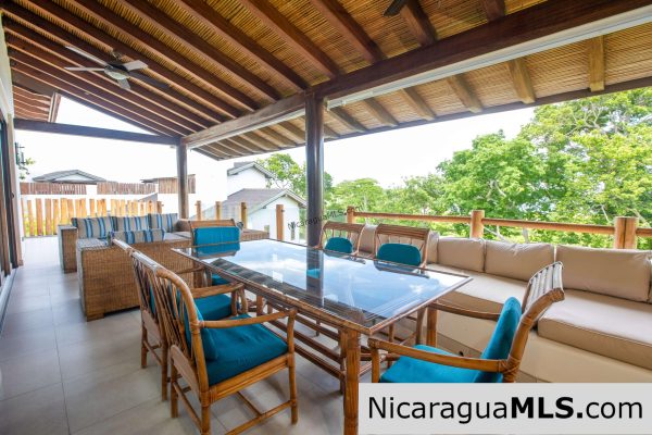 Condo E5 in Las Terrazas, Guacalito de la Isla - Image 2