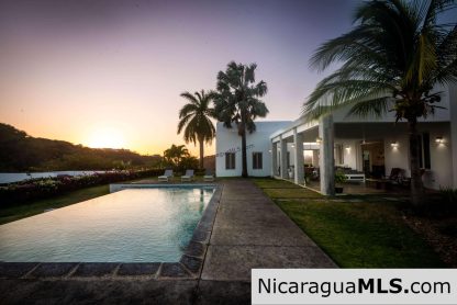 Casa Paulina a luxury home at Lomas de San Juan