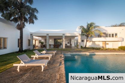 Casa Paulina a luxury home at Lomas de San Juan