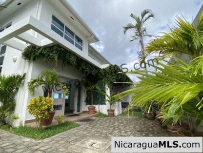 Luxurious House With Ocean View in San Juan Del Sur