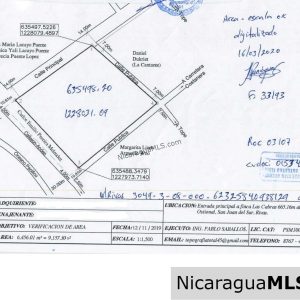 Wonderful beachfront lot in the picturesque El Ostional community.