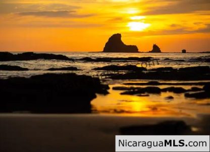 Lot Opportunity in Playa Maderas