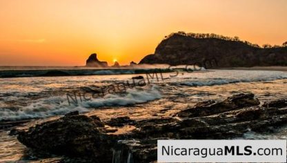Lot Opportunity in Playa Maderas