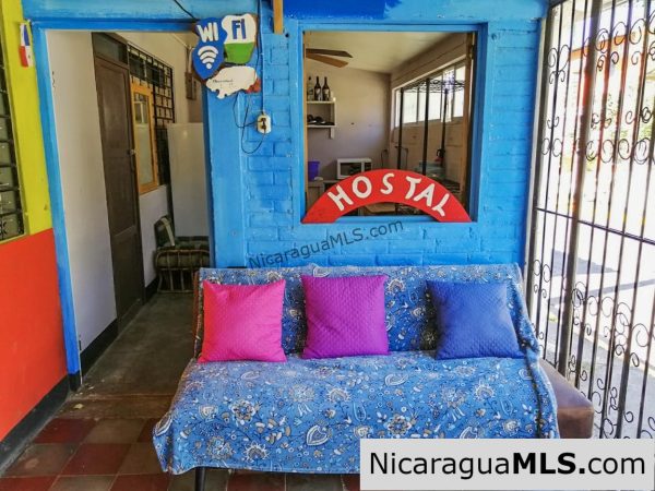 The Old School Hostal Sleeps 19 - Image 3