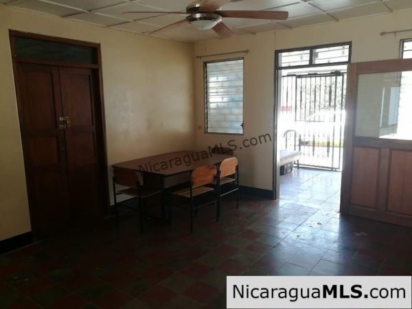 The Old School Hostal Sleeps 19 - Image 19
