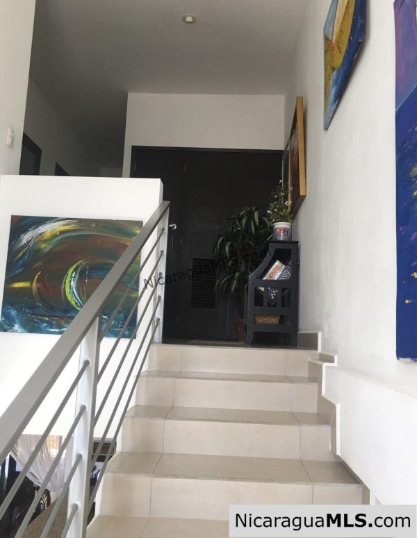 Townhouse in Colinas de Miramar - Image 14
