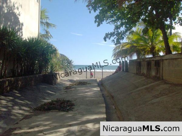 Talanguera Lot with Beach Access - Image 2