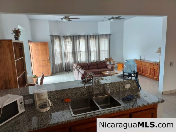 For Rent Beautiful 3Beds 3Baths House in Little Bavaria - Image 13