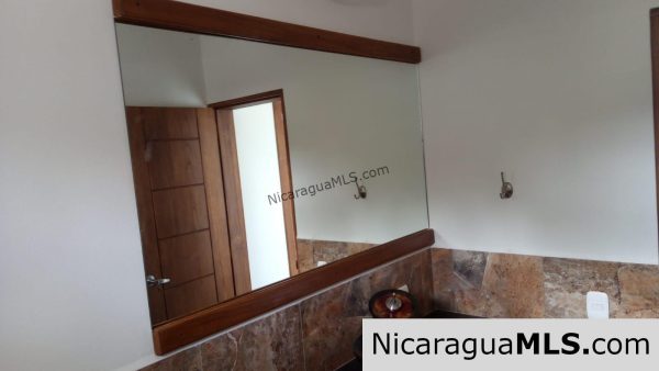 For Rent Beautiful 3Beds 3Baths House in Little Bavaria - Image 19